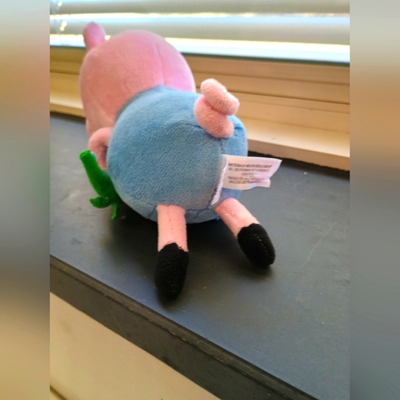 TY Peppa Pig GEORGE THE BROTHER PIG W/ DINOSAUR 7.5" Plush STUFFED ANIMAL Toy - Picture 9 of 14